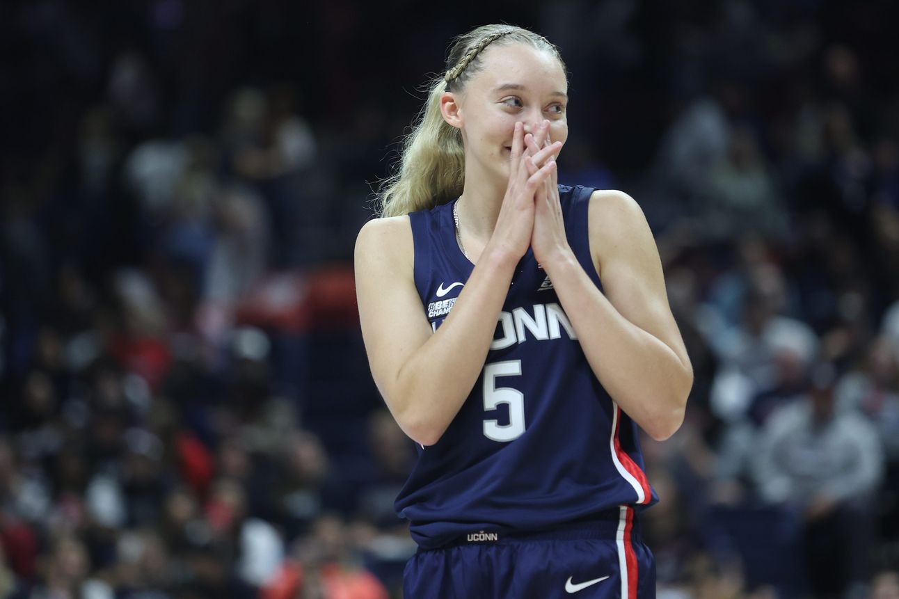 Paige Bueckers making a difference in UConn's early practices