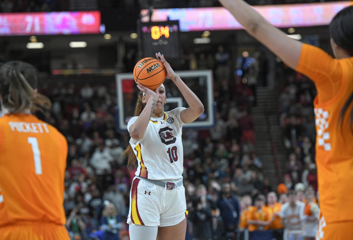 Why Kamilla Cardoso transferred to play for South Carolina from Syracuse