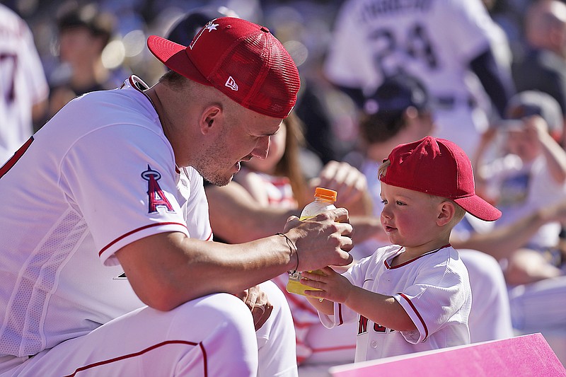 Trout placed on injured list; will captain Team USA in WBC | Jefferson City  News Tribune