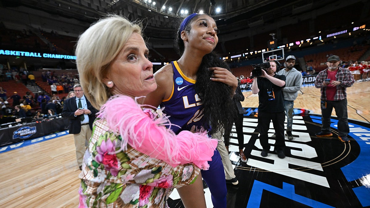 Former LSU stars weigh in on Angel Reese-Kim Mulkey drama | Fox News